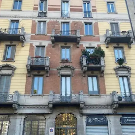 Ampio E Luminoso Bilocale Nel Centro Di Apartment *